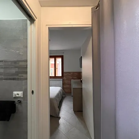 Venezia Con Terrazza Apartmán *